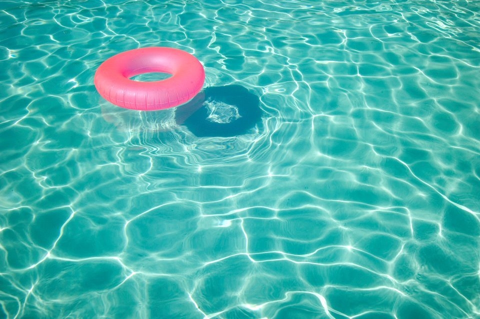 LG Pool Cleaning