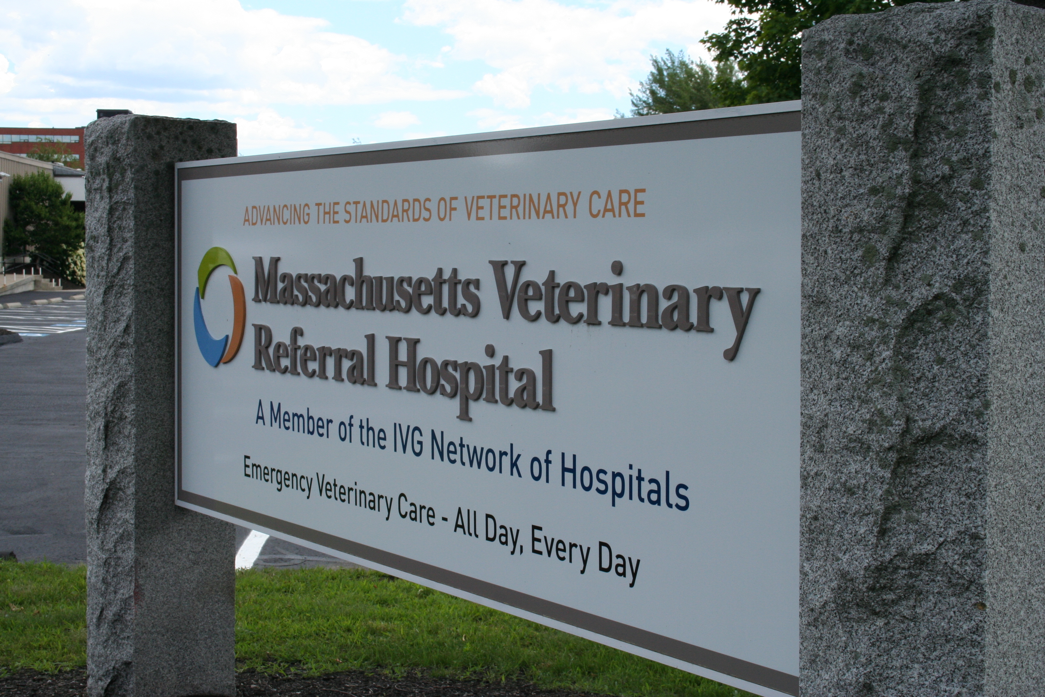 Massachusetts Veterinary Referral Hospital Photo