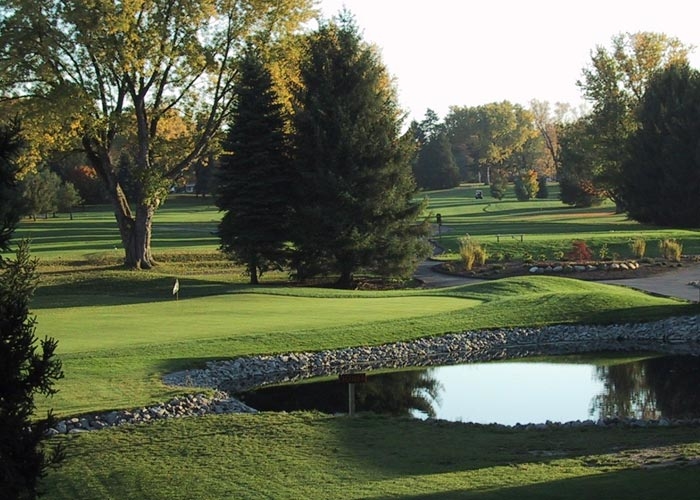 Pine Lakes Golf Club, 6233 W Liberty St, Hubbard, OH, Golf club
