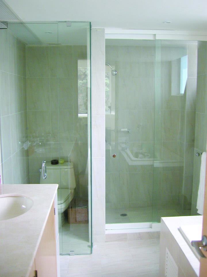 Mitchell's Glass & Mirror Photo