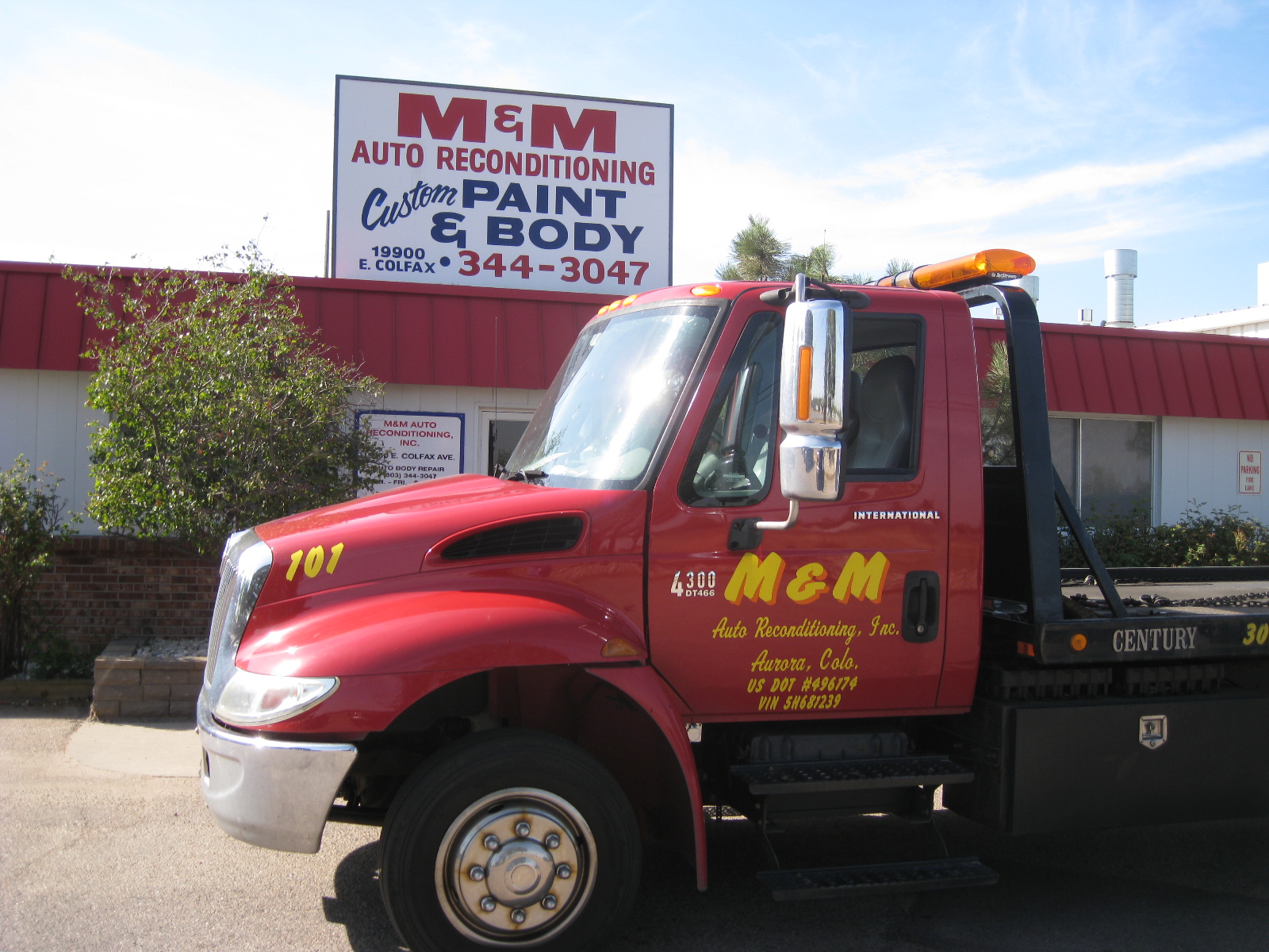M & M Auto Reconditioning, Inc. 19900 E Colfax Ave Aurora, CO Towing