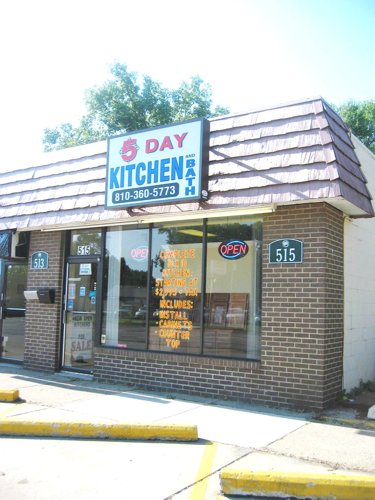 5 Day Kitchen and Bath Cabinets - Madison Heights, MI