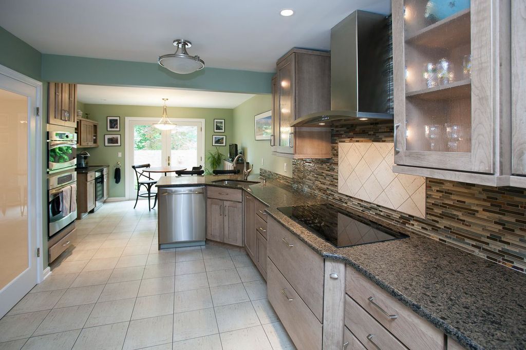 Signature Kitchens Additions & Baths Photo