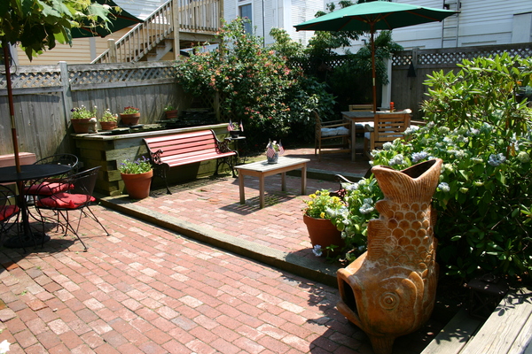 Christopher's by the Bay Bed & Breakfast
