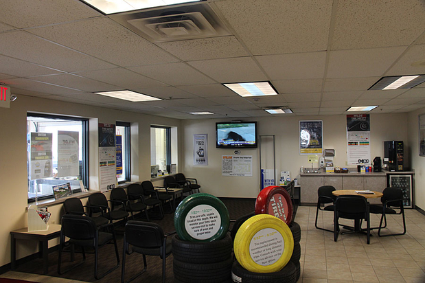Images Wilde Chrysler Jeep Dodge Ram
