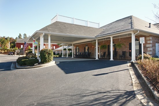 The Waterford at Oakwood