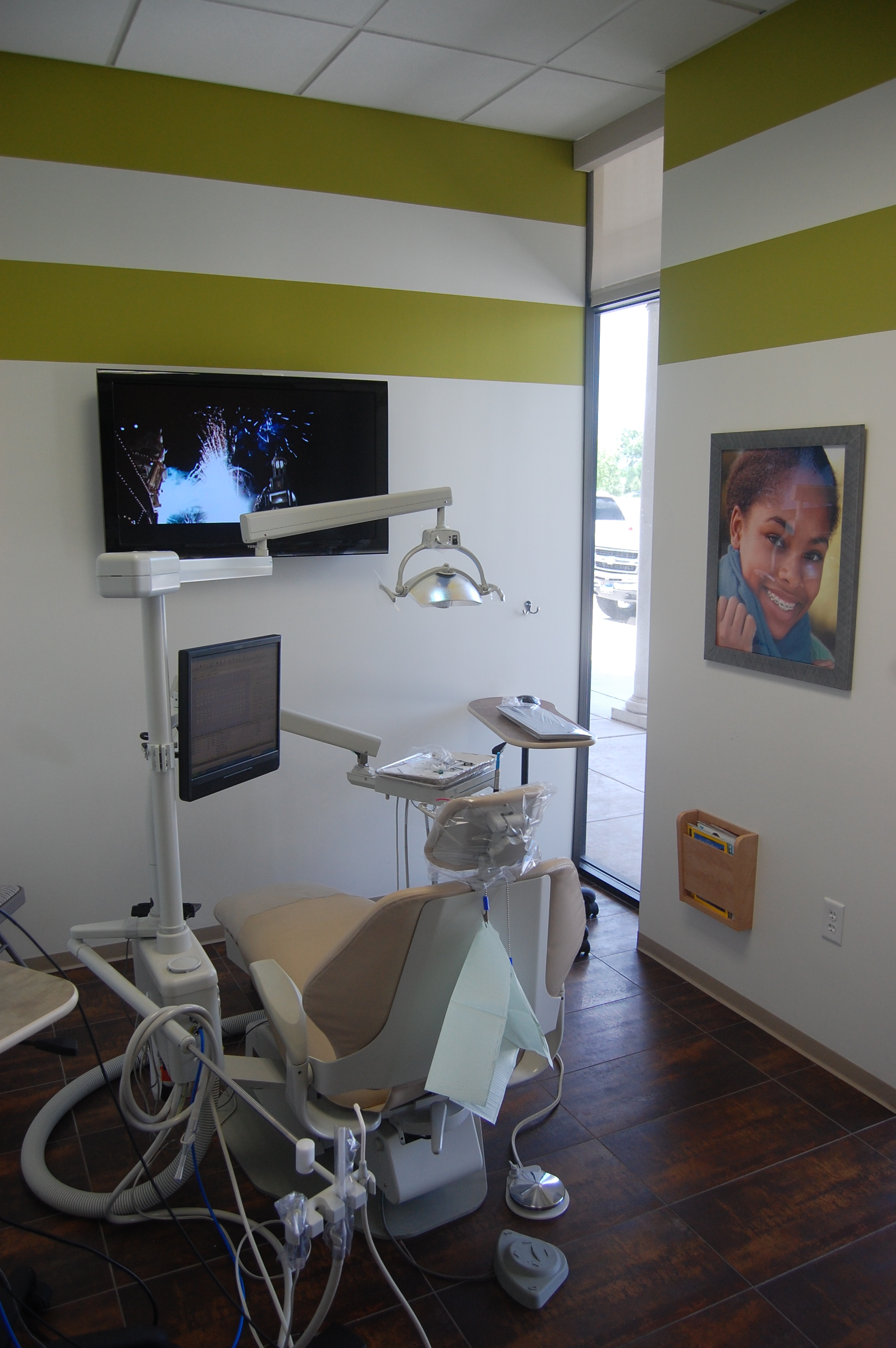 Copperfield Modern Dentistry Photo