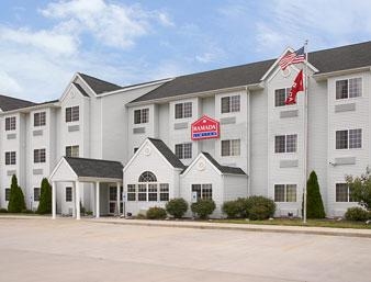 Ramada Limited and Suites Bloomington