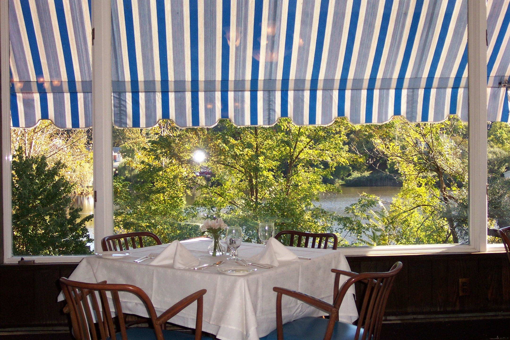 The Jolly Fisherman & Steak House CLOSED, 25 Main St, Roslyn, NY