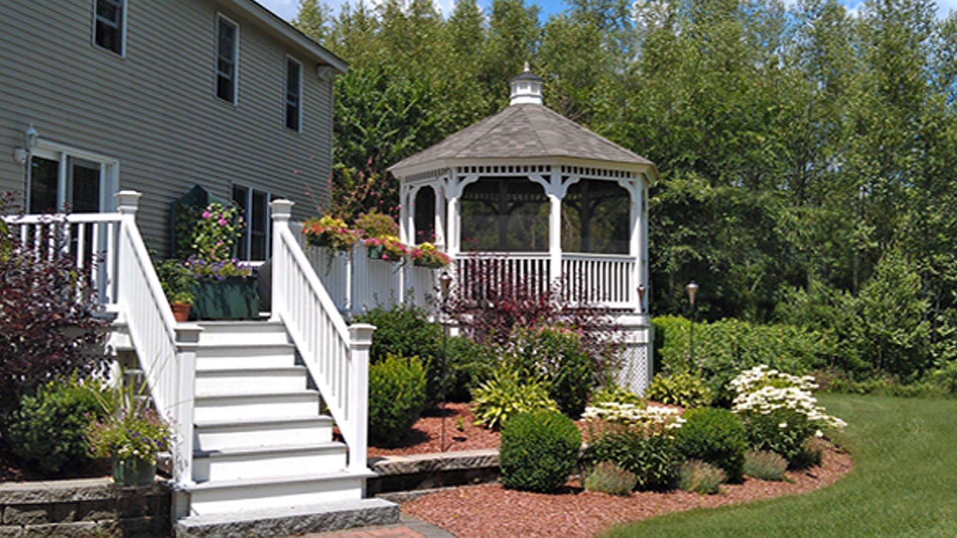 Reeds Ferry Sheds, 3 Tracy Ln, Hudson, NH MapQuest