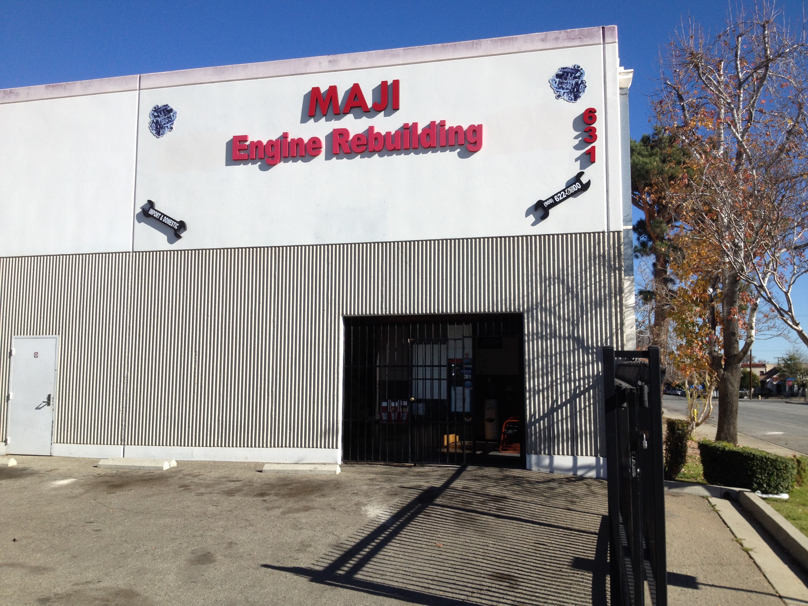 MAJI Engine Rebuilding Logo