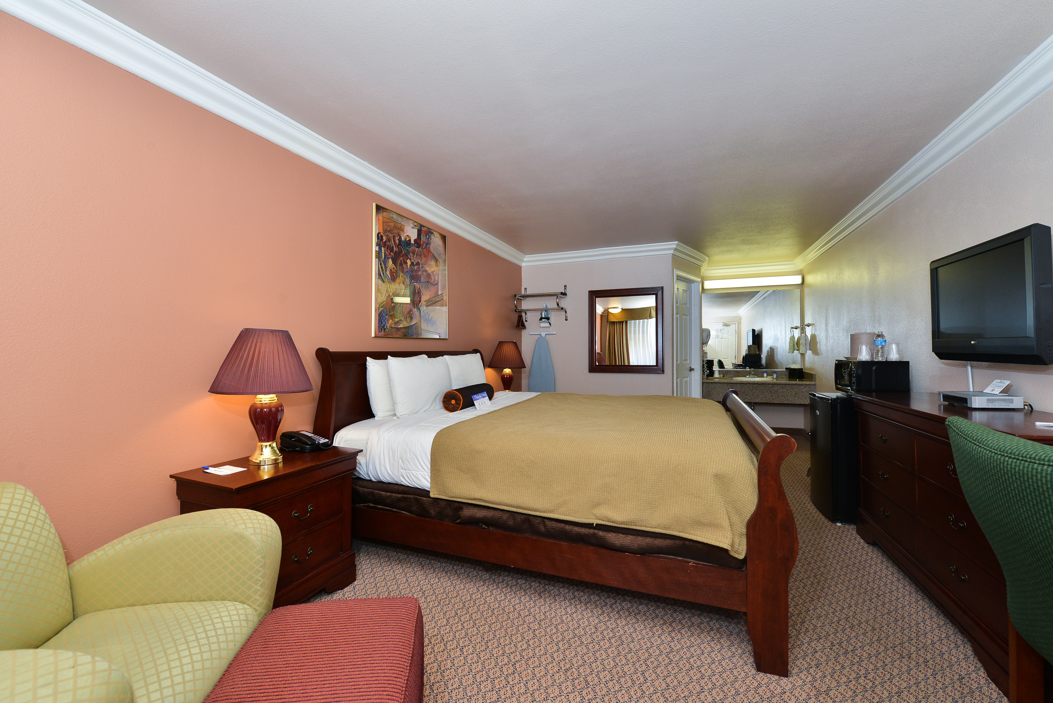 One King Bed Mini Suite