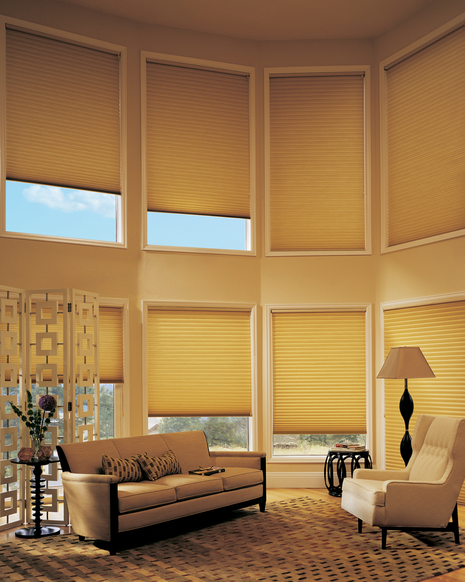 Custom Blind & Carpet Inc. in Tarzana - Tarzana, CA