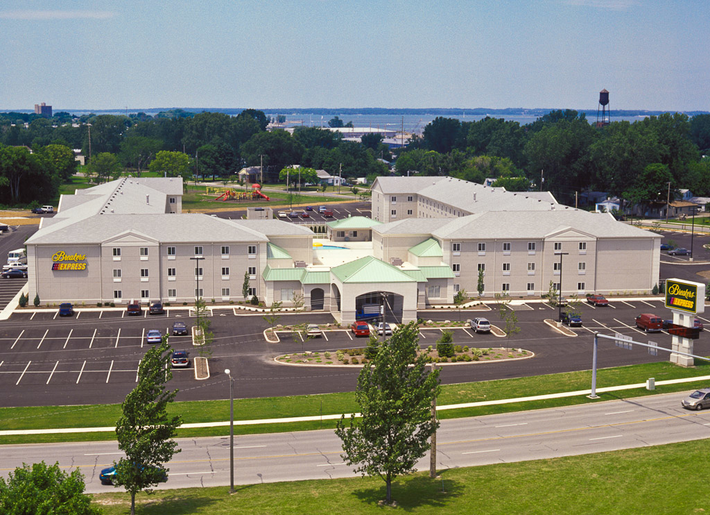 Breakers Express, 1201 Cedar Point Dr, Sandusky, OH MapQuest