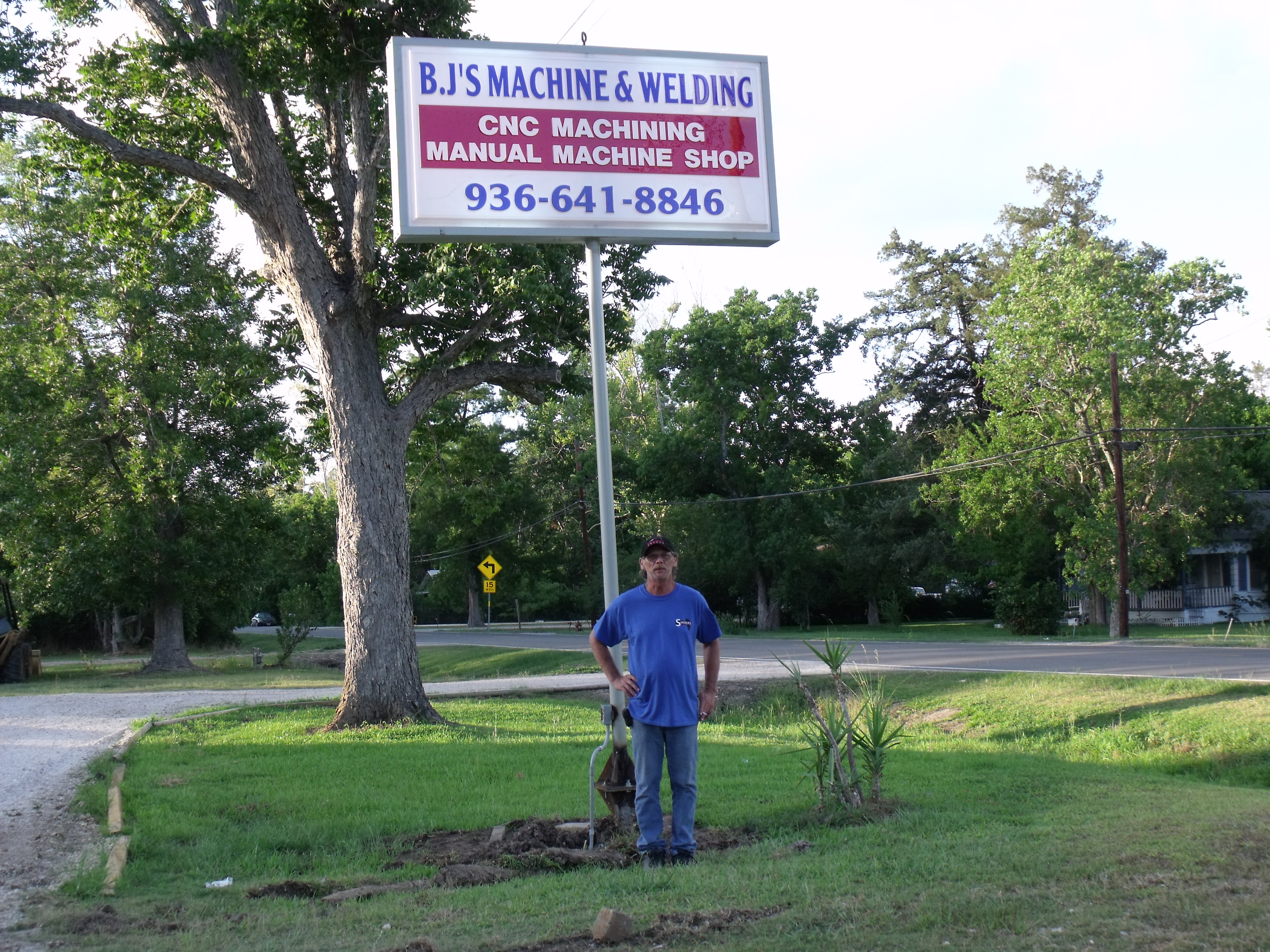 B.J.S. Machine and Welding - Hull, TX