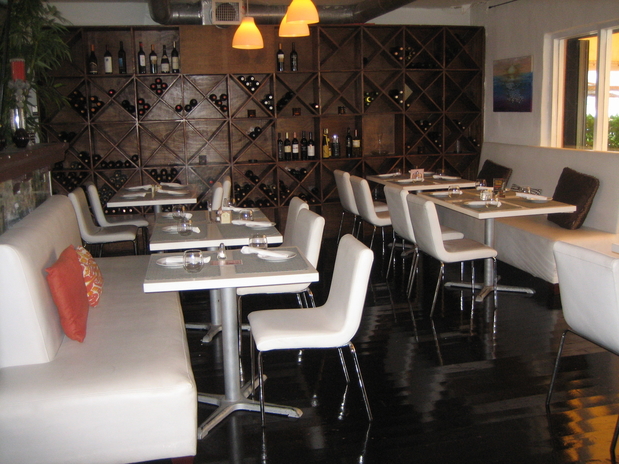 Uvas Restaurant