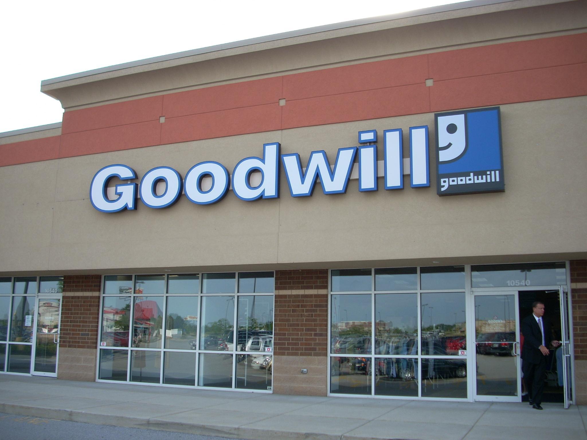 Goodwill Industries Store 10540 Maysville Rd Ft Wayne, IN Clothes Posts MapQuest