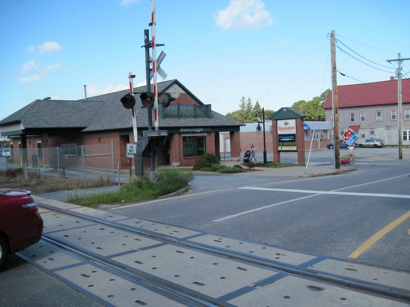 Androscoggin Bank, 208 1/2 Maine St, Brunswick, ME MapQuest