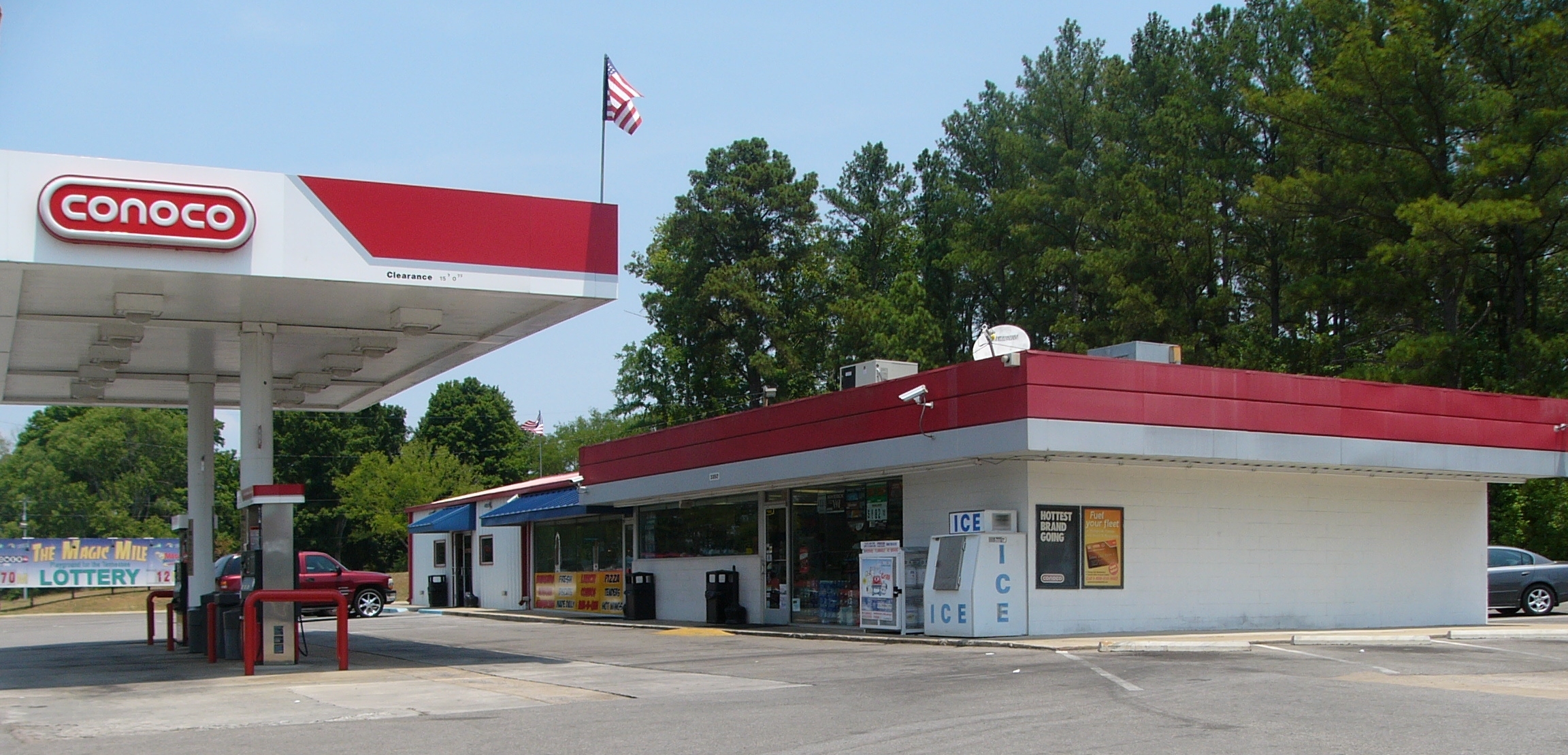 Stateline Conoco & Lottery, 3352 Huntsville Hwy, Fayetteville, TN