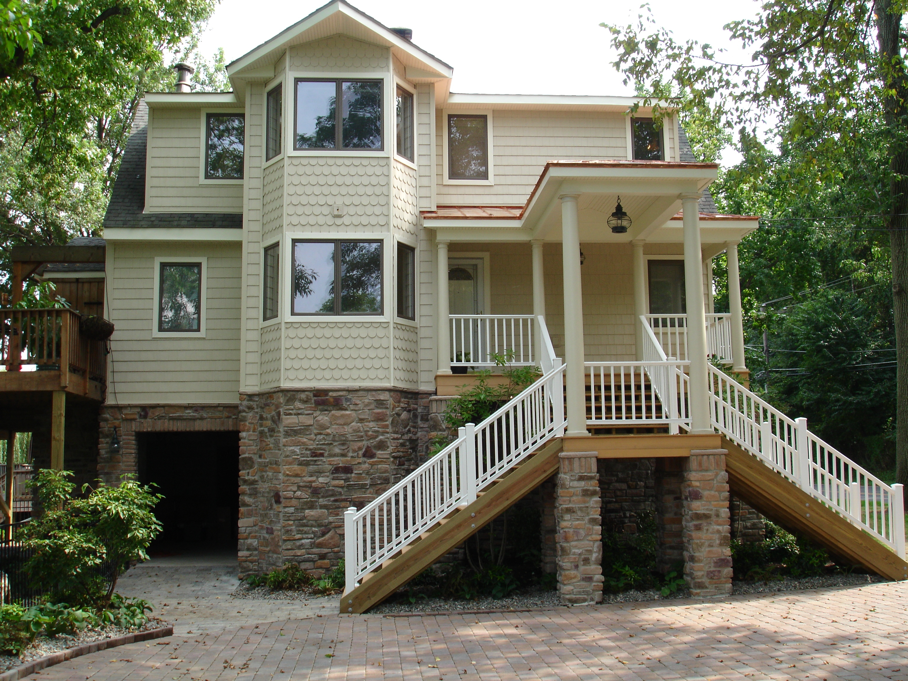 Banner Exteriors Photo