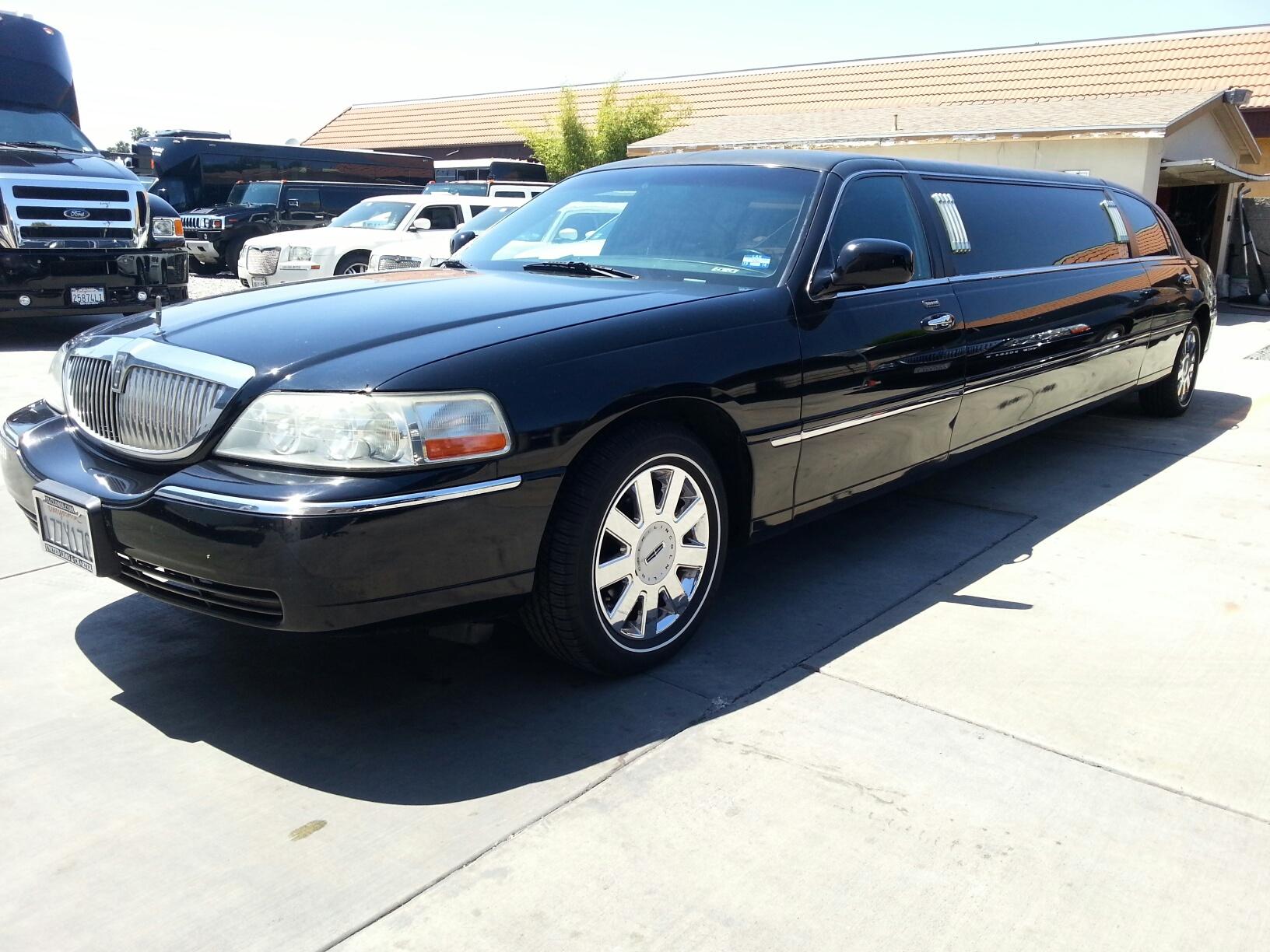 United Limousine & Charter Photo