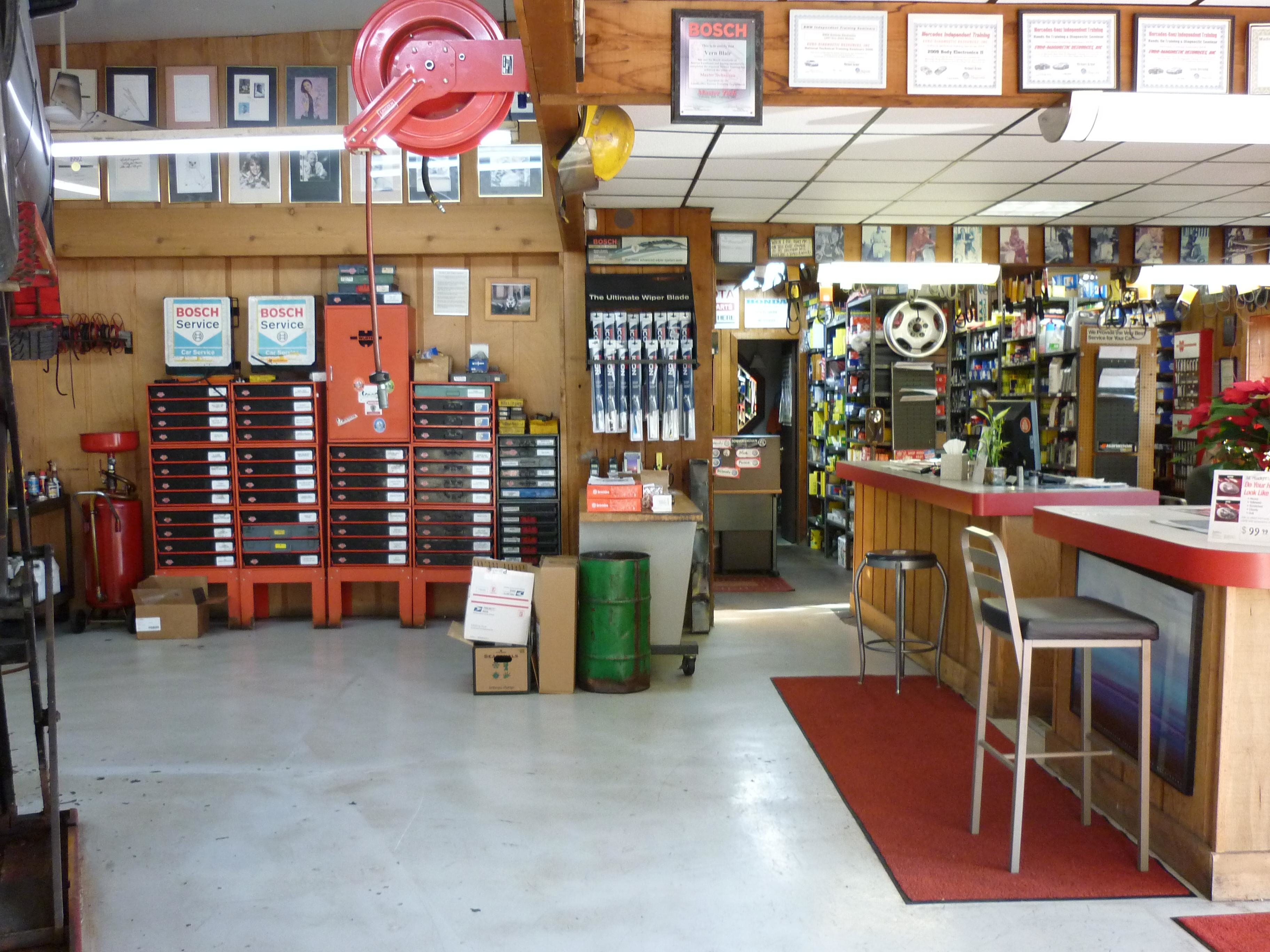 The shop is a old style repair shop with very good technicians who thrive on technology.