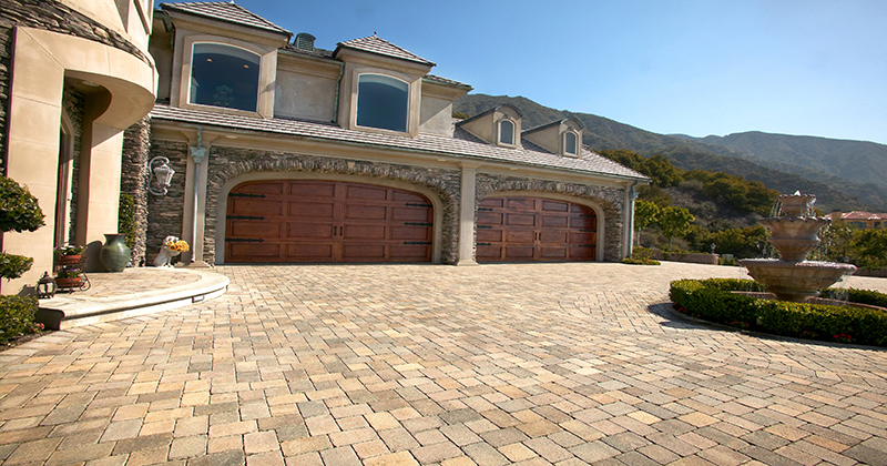 Beautiful driveway design and construction for a residence