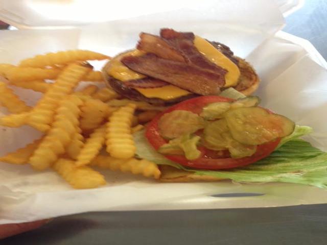 9er's Hot Dogs And Hamburgers Photo