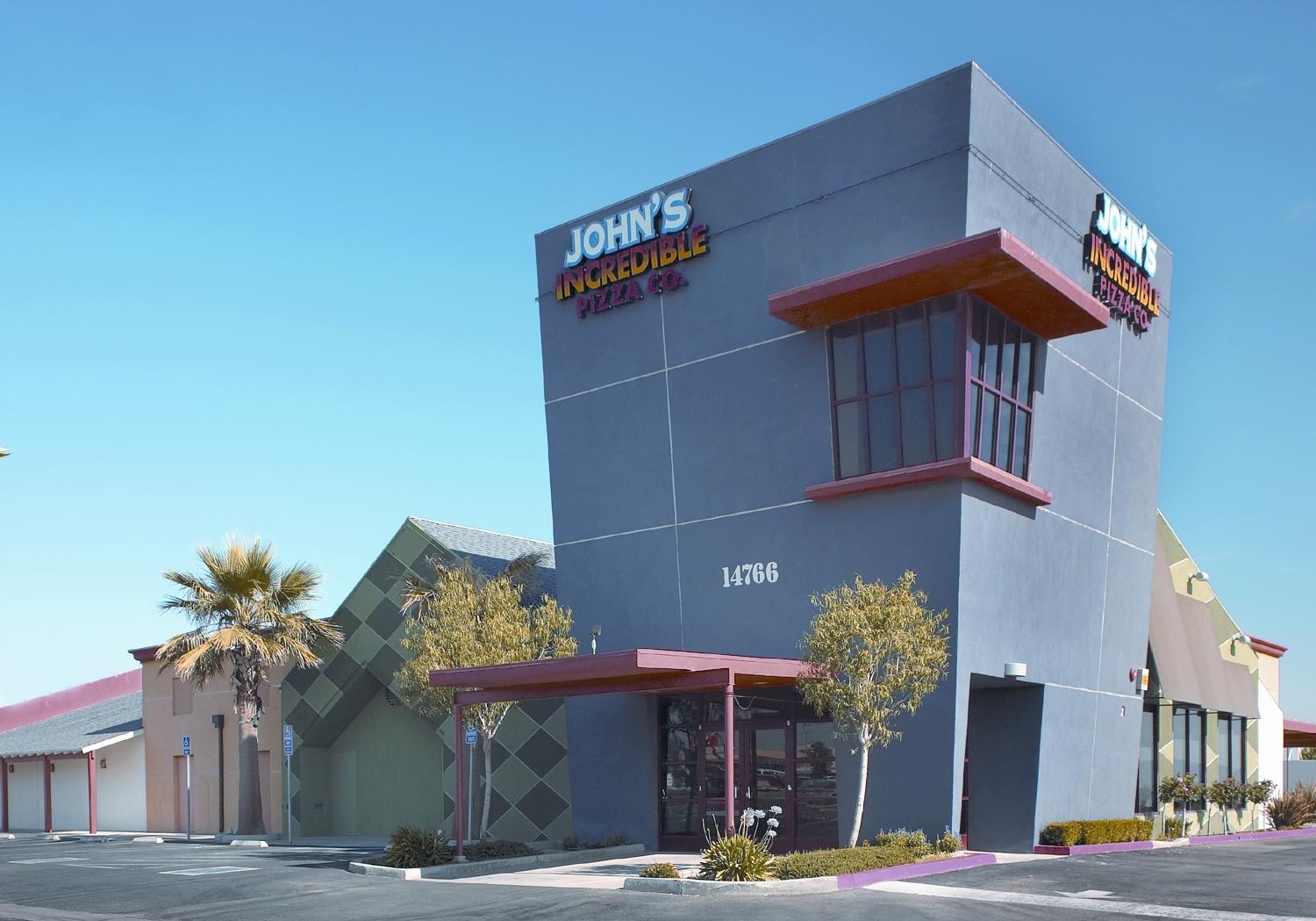 John's Incredible Pizza Company CLOSED, 14766 Bear Valley Rd