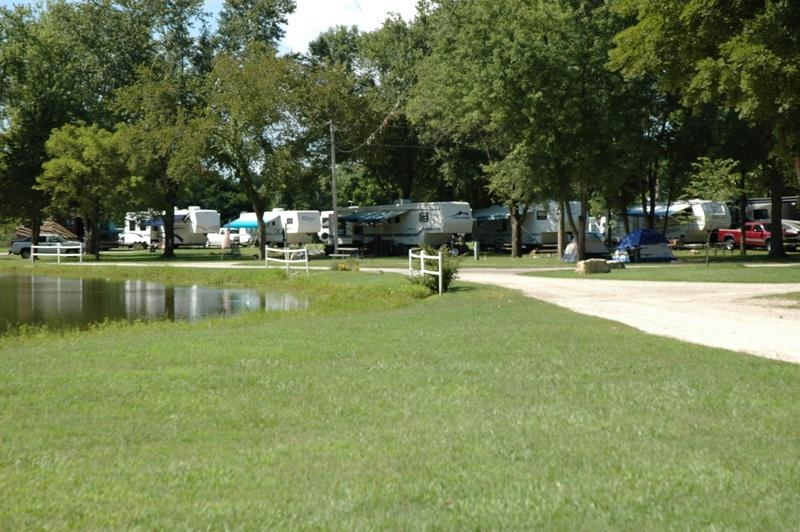 Pin Oak Creek RV Park and Paintball, 1302 Highway At, Villa Ridge, MO