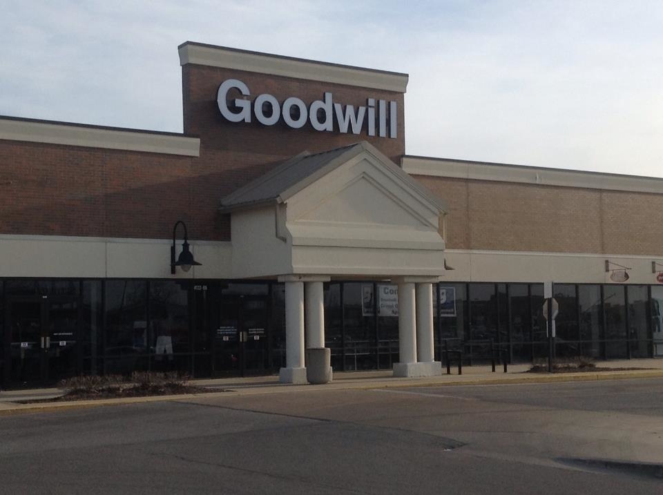 Goodwill Industries Store 4122 Lima Rd Fort Wayne, IN Clothes Posts