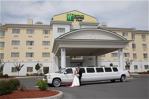Holiday Inn Express & Suites Watertown-Thousand Islands ...