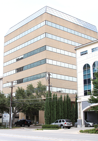 Robert D. Gross, MD Photo