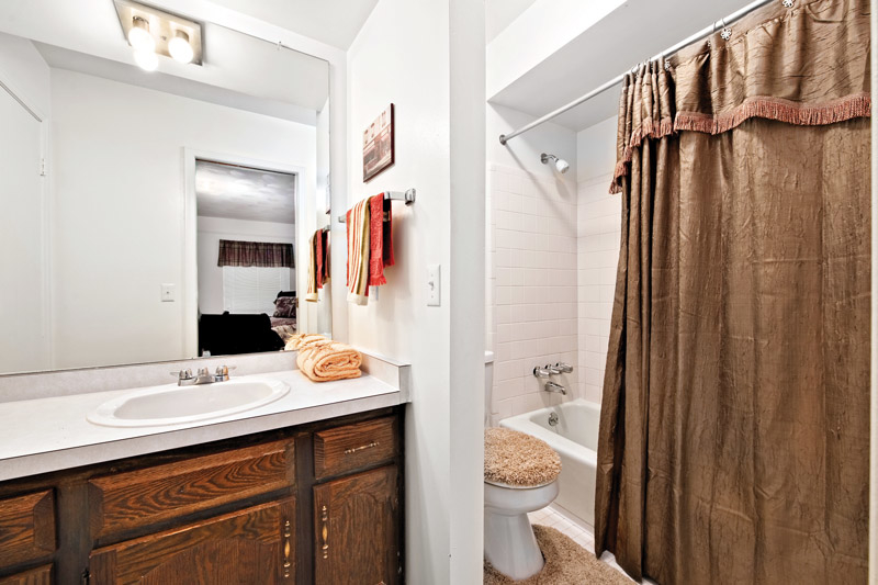 Oak Park Village Apartments, 900 Long Blvd, Lansing, MI MapQuest