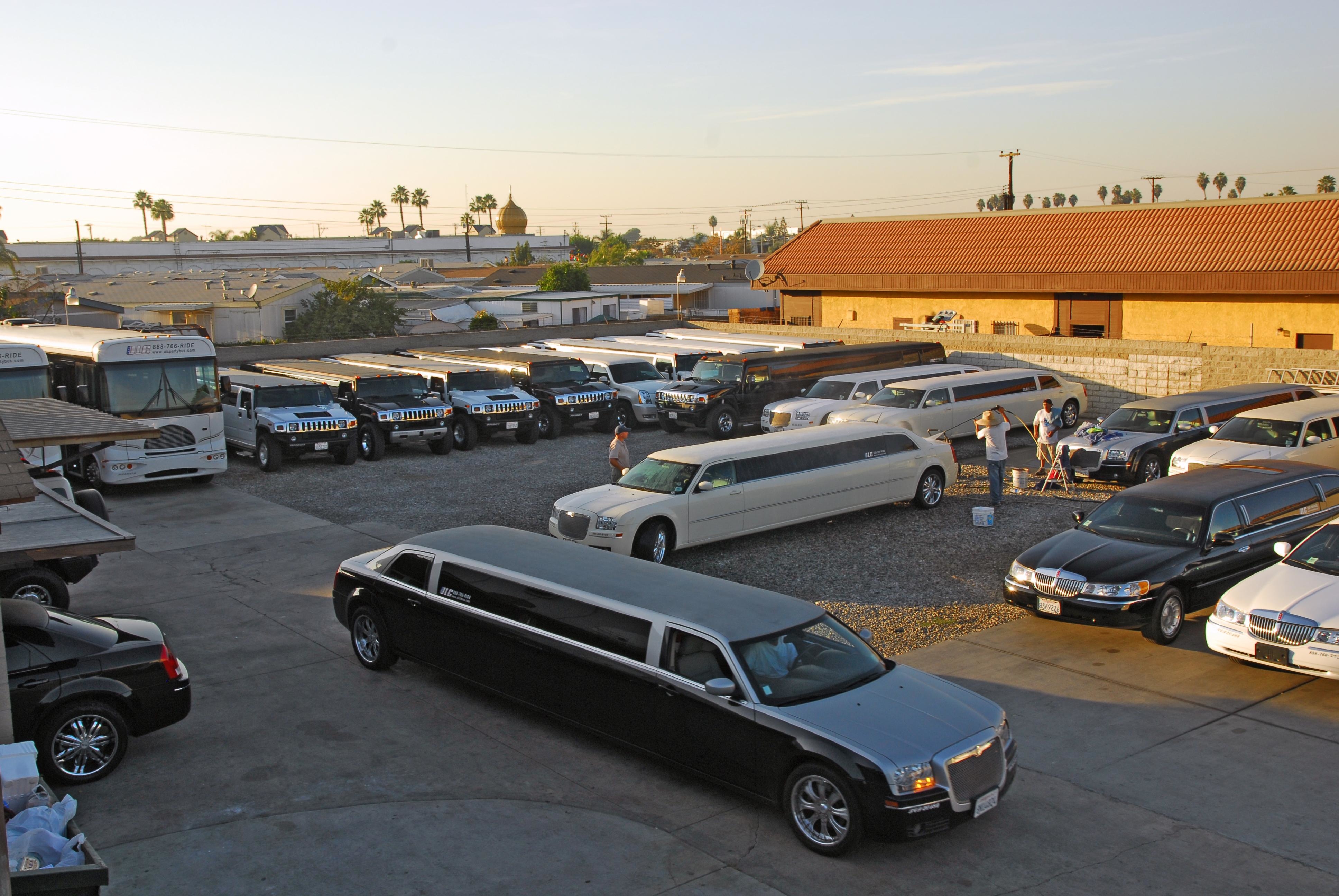 United Limousine & Charter Photo