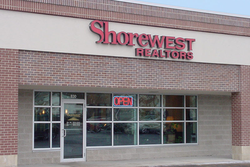 Christopher Phillips Shorewest Realtors, 830 E Geneva St, Delavan, WI