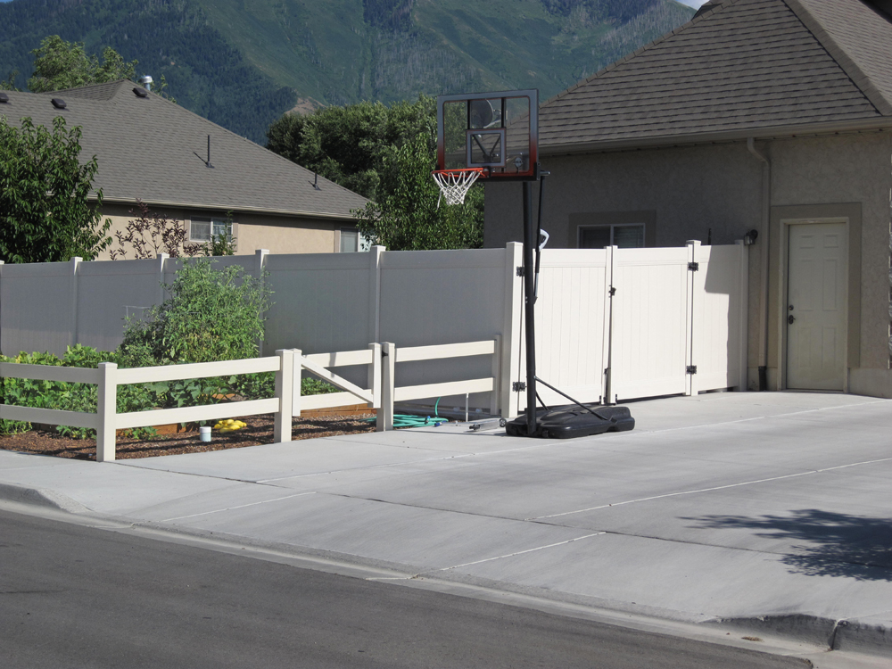 Stonehenge Fence & Deck Photo