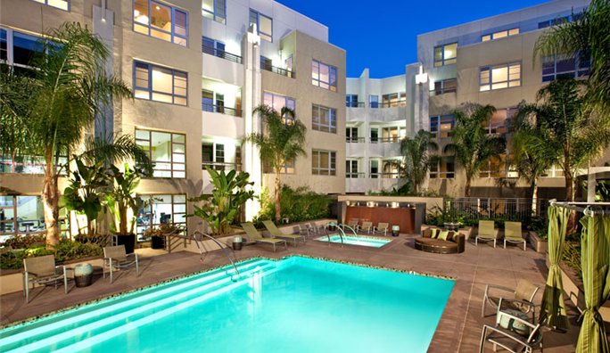 5550 Wilshire at Miracle Mile by Windsor