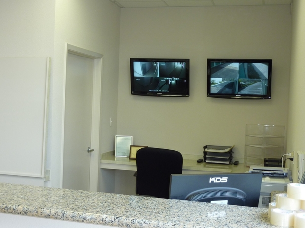 Images North Loop Self Storage