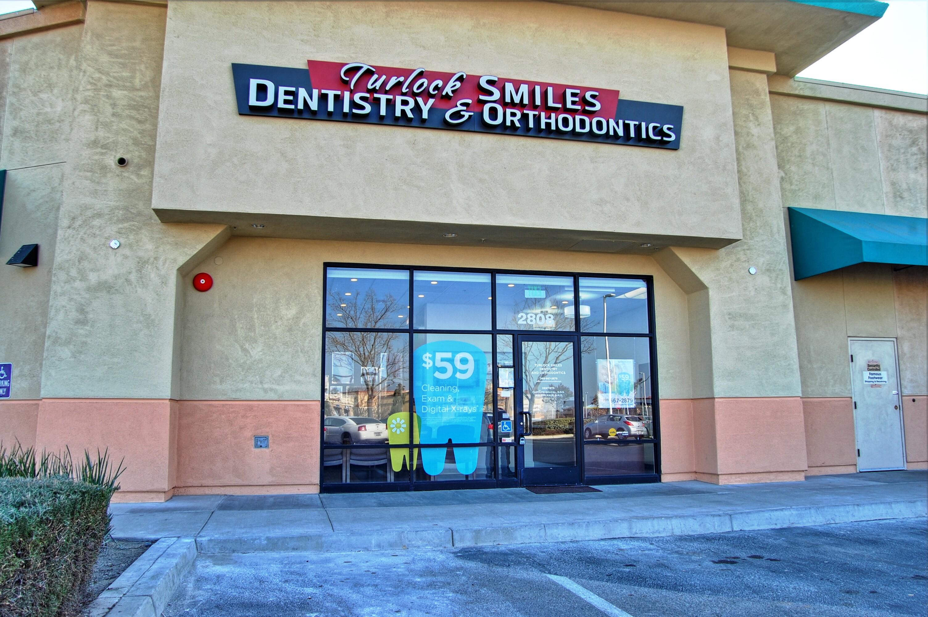 Turlock Smiles Dentistry opened its doors to the Turlock community
  in December 2013.