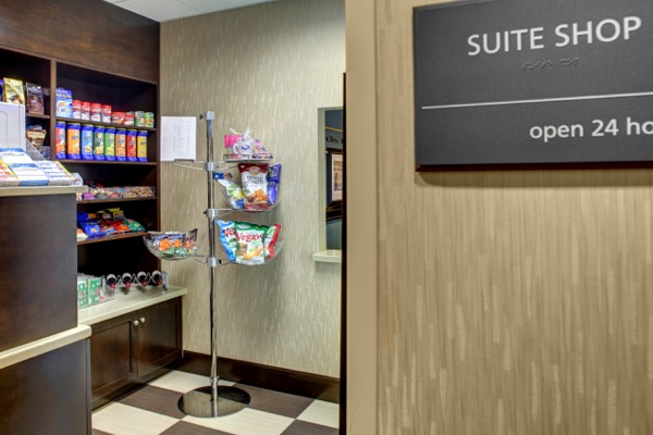 Hampton Inn & Suites by Hilton Miami Airport South - Blue Lagoon Photo