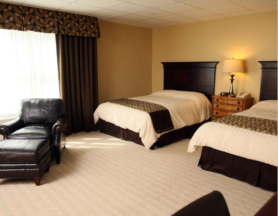 Queen Room The Pointe at Castle Hill Proctorsville (802)226-7361