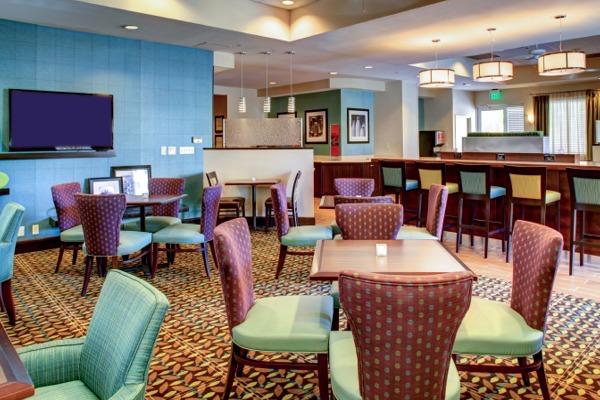 Hampton Inn & Suites by Hilton Miami Airport South - Blue Lagoon Photo