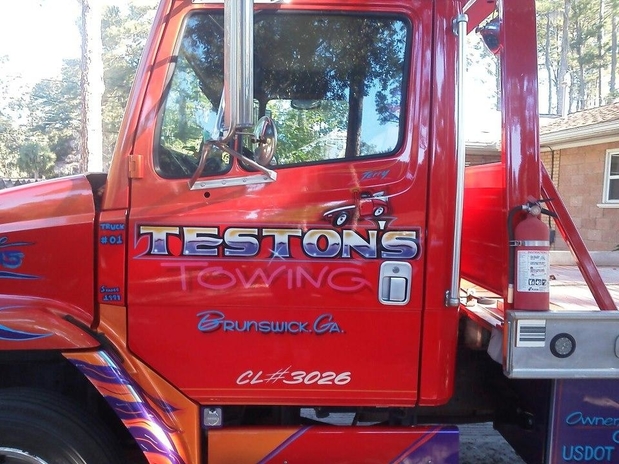 Images Teston's Towing